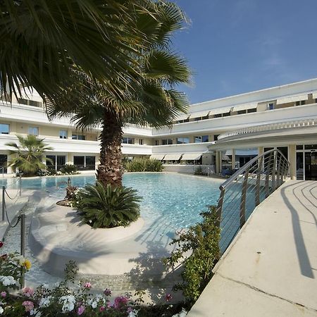 Relais Du Lac เดเซนซาโนเดลการ์ดา ภายนอก รูปภาพ