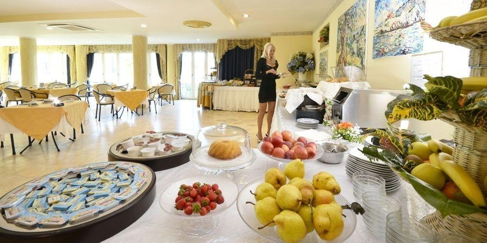 Relais Du Lac เดเซนซาโนเดลการ์ดา ภายนอก รูปภาพ