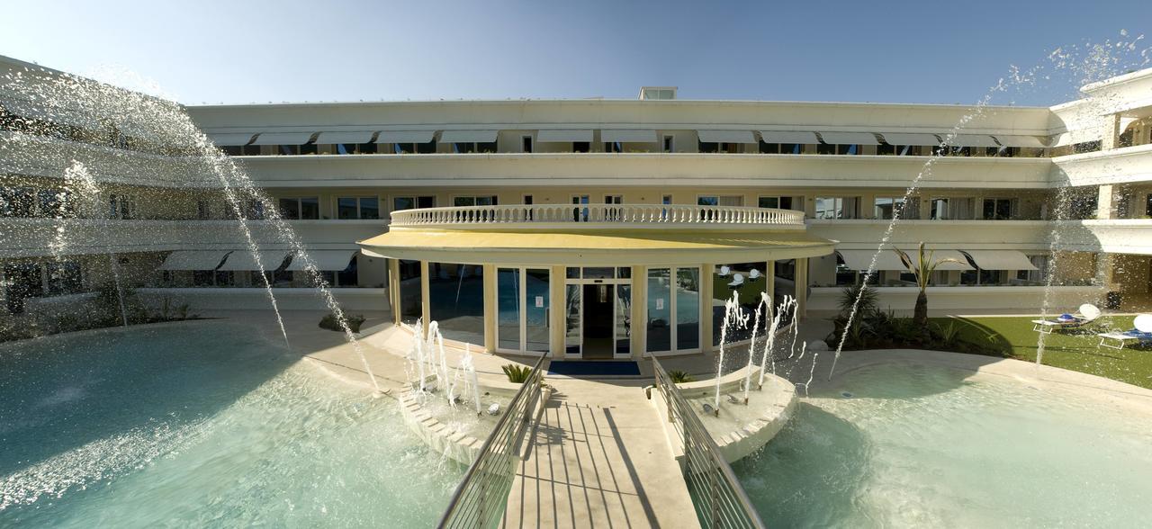 Relais Du Lac เดเซนซาโนเดลการ์ดา ภายนอก รูปภาพ