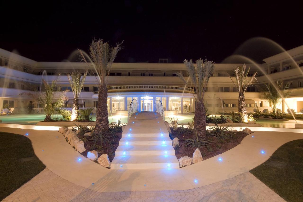 Relais Du Lac เดเซนซาโนเดลการ์ดา ภายนอก รูปภาพ